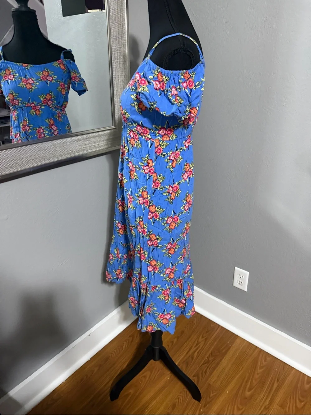 Fab Kids 2 Maxi Dress Bundle Size Medium 6-7. Blue floral, white floral animal